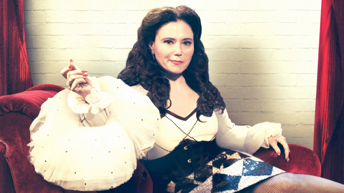 Alex Borstein - Corsets & Clown Suits (Alex Borstein - Corsets & Clown Suits)