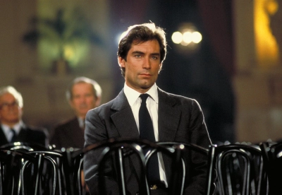 Ánh Sáng Chết Người (The Living Daylights)
