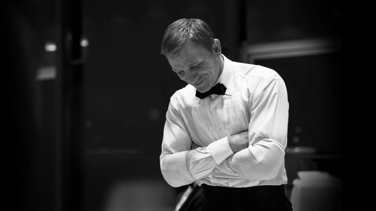 Being James Bond (Being James Bond)