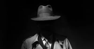 Bí ẩn gián điệp (Mysterious Spy)