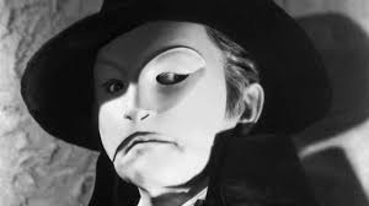 Bóng Ma Trong Nhà Hát (Phantom of the Opera)