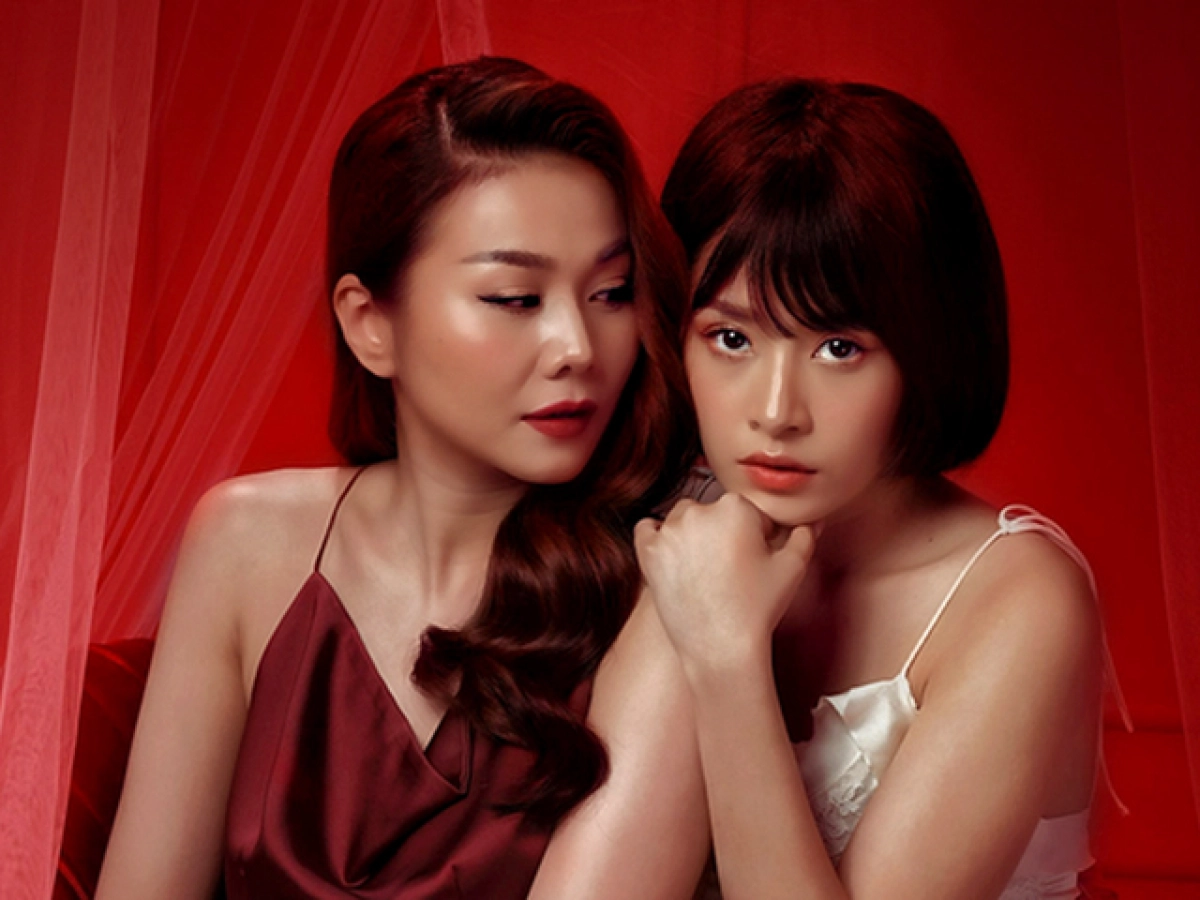 Chị Chị Em Em (Sister Sister)