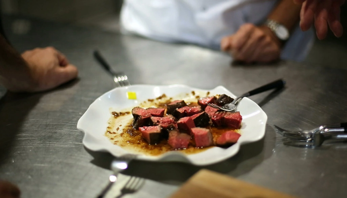 Cuộc Cách Mạng Bít Tết (Steak Revolution)