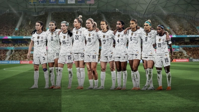 Dưới áp lực: Đội tuyển World Cup nữ Hoa Kỳ (Under Pressure: The U.S. Women's World Cup Team)