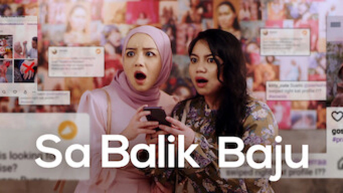 Dưới lớp phục trang (Sa Balik Baju)