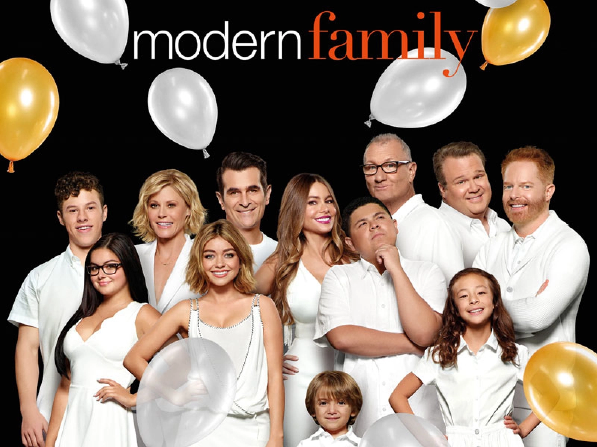 Gia Đình Hiện Đại (Phần 11) (Modern Family (Season 11))