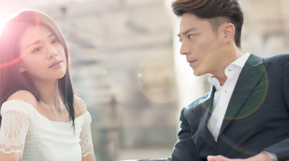 Hãy Nhắm Mắt Khi Anh Đến (Love Me If You Dare)