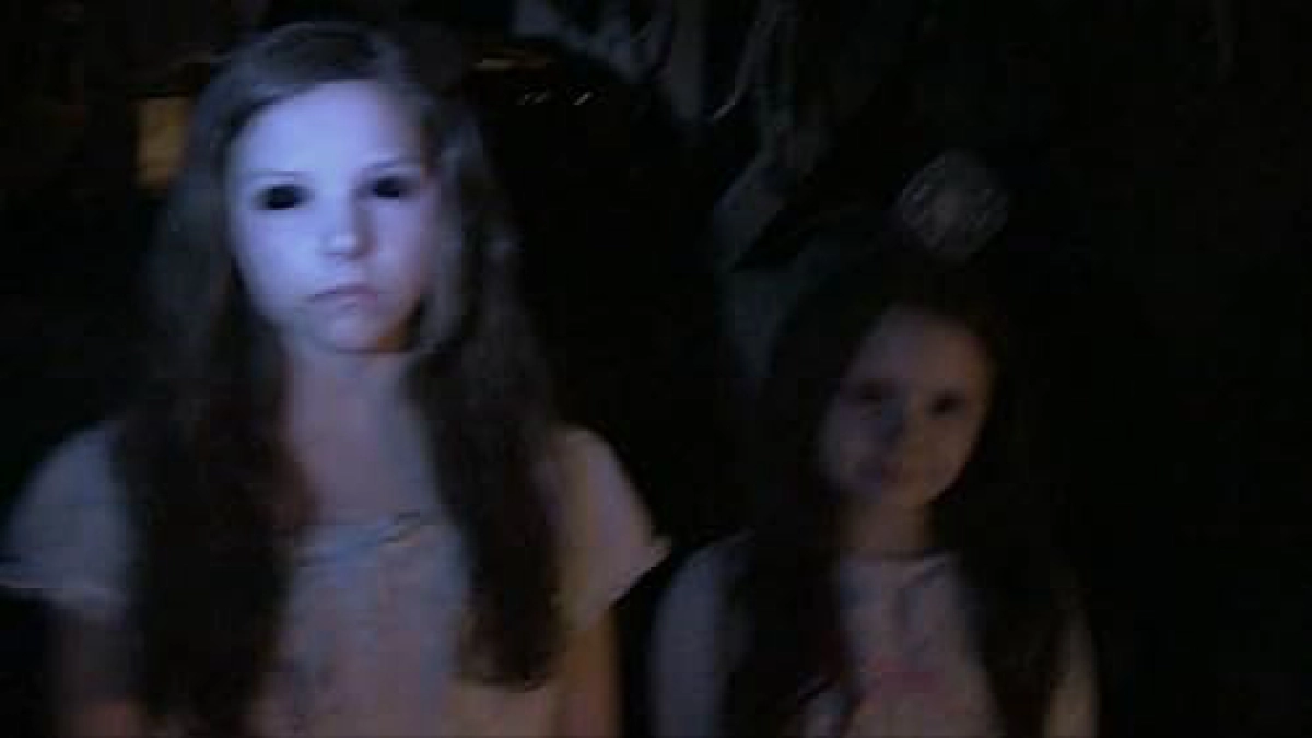 Hiện Tượng Siêu Nhiên: Vết Cắn Của Quỷ (Paranormal Activity: The Marked Ones)