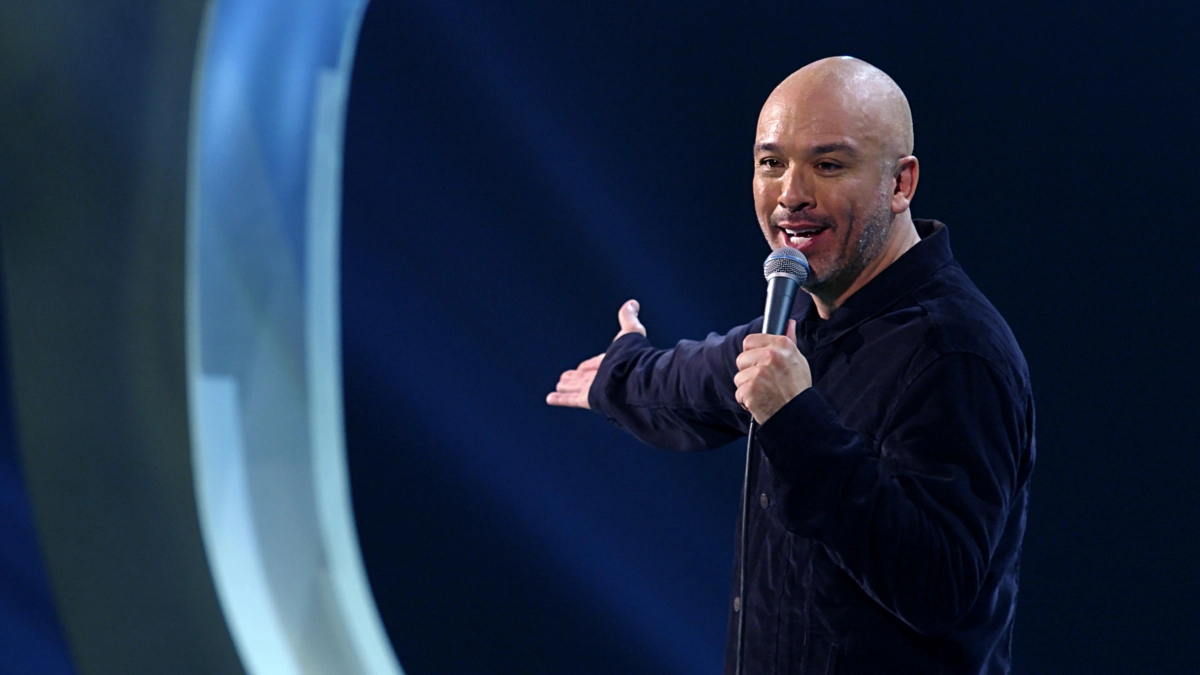 Jo Koy- Nói Thẳng (Jo Koy: Comin’ In Hot)