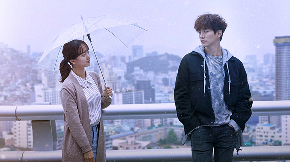 Khoảng Cách Tình Yêu (Just Between Lovers)