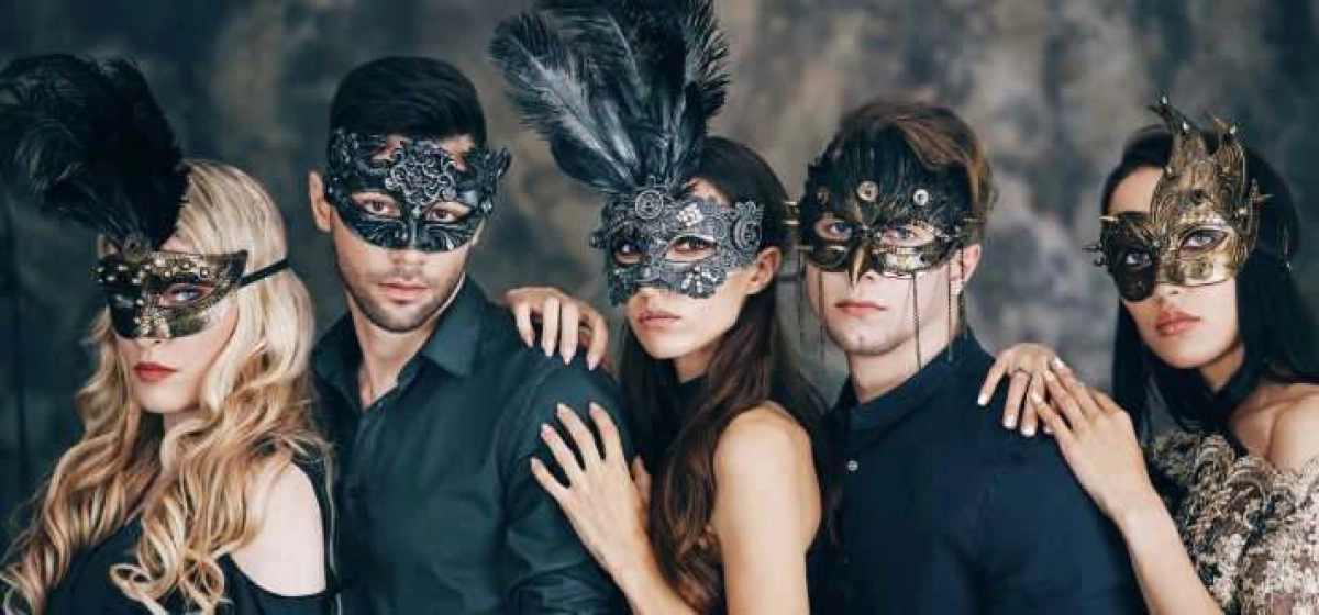 Lễ Hội Hóa Trang (Masquerade)