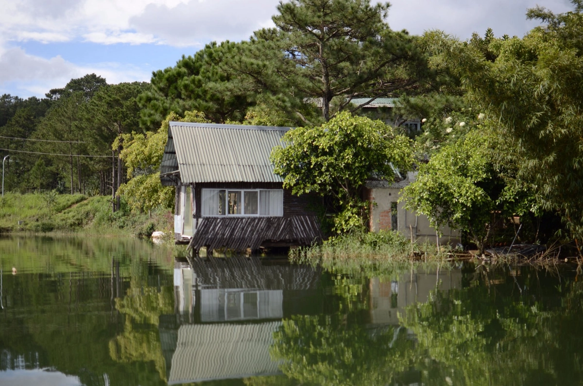 Ngôi Nhà Bên Hồ (The Lake House)