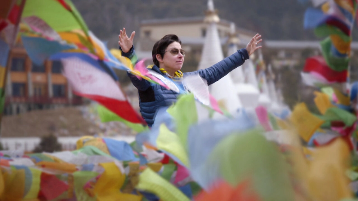 Ngược dòng Mê Kông cùng Sue Perkins (The Mekong River with Sue Perkins)
