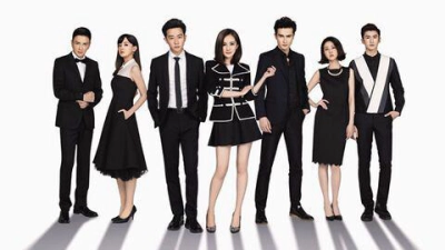 Phiên Dịch Viên Xinh Đẹp (Les Interprètes)