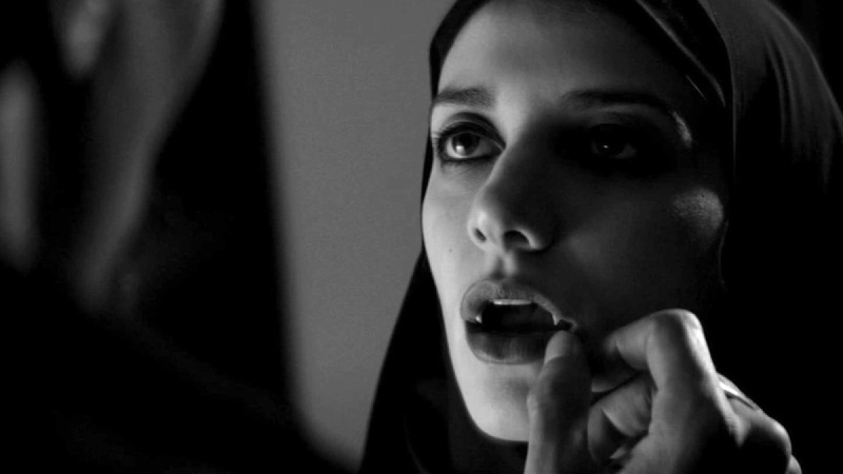 Phim Cô Gái Về Nhà Một Mình Ban Đêm (A Girl Walks Home Alone at Night)
