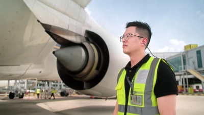 Premium Rush: Bên Trong Kho Hàng Không Singapore (Premium Rush: Inside Air Cargo Singapore)