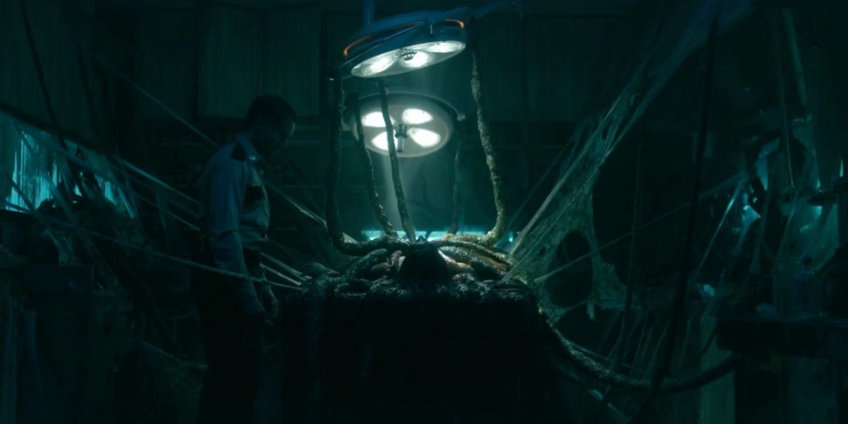 Quái Vật Xúc Tu (The Void)