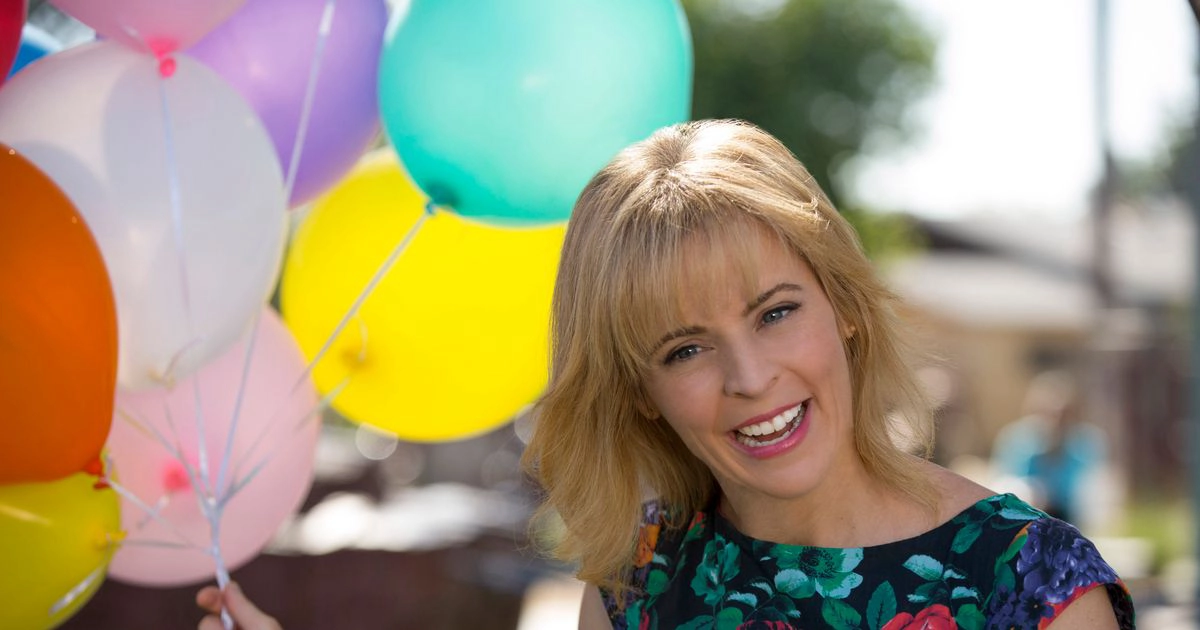 Quý cô năng nổ (Phần 1) (Lady Dynamite (Season 1))