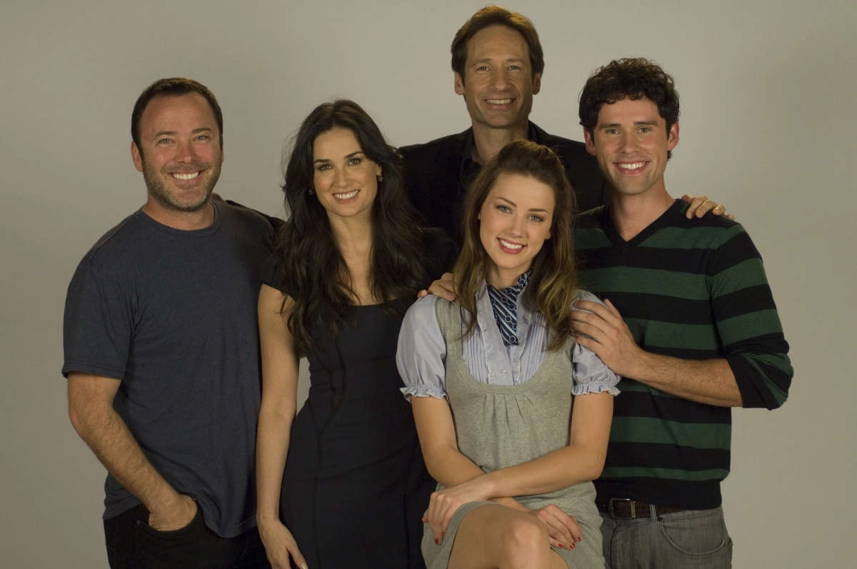 The Joneses (The Joneses)