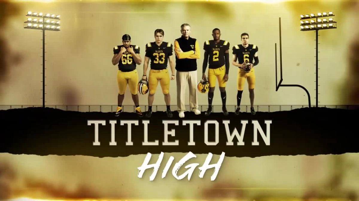 Valdosta: Bóng bầu dục và cuộc sống (Titletown High)