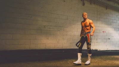 WWE: Hậu Trường (WWE: Unreal)